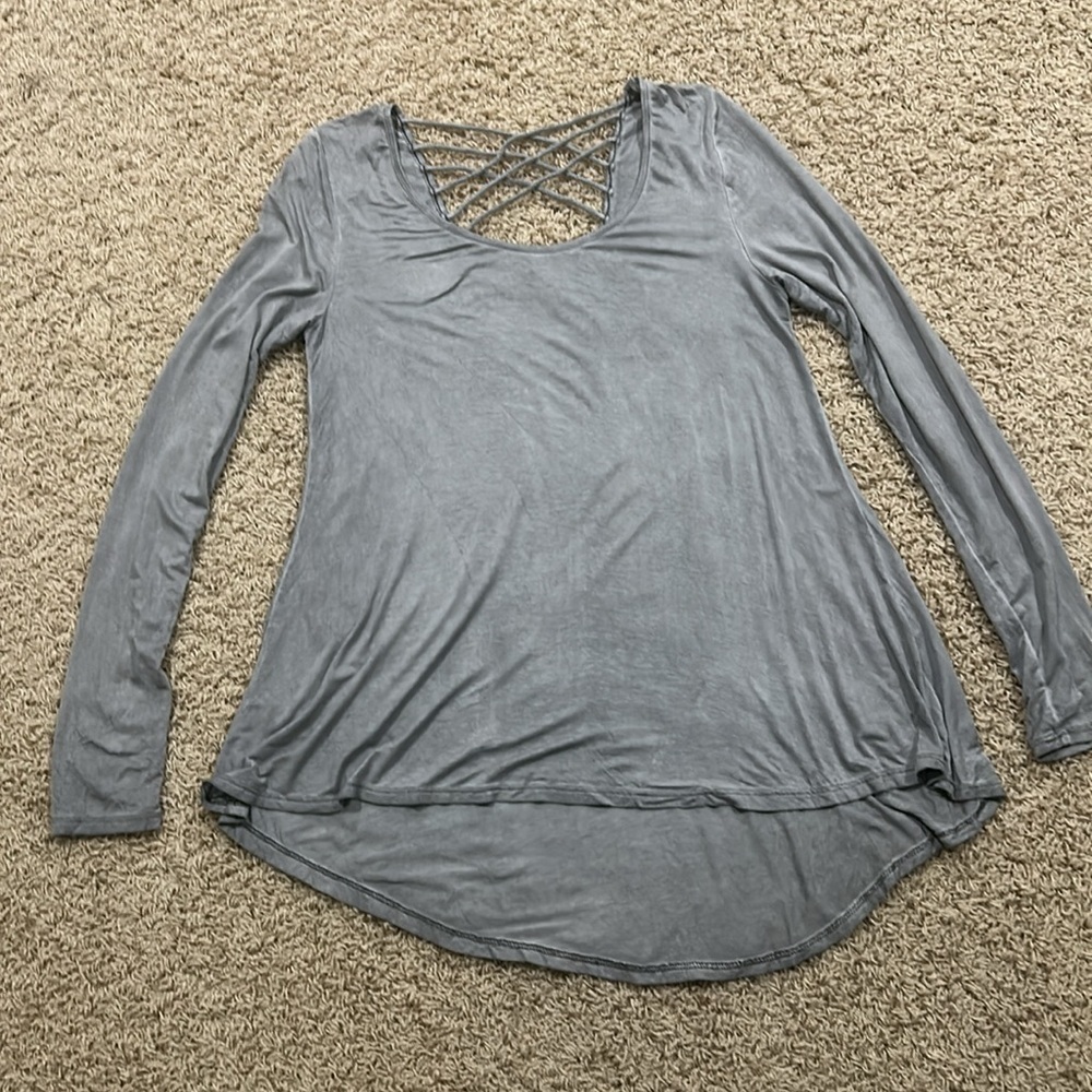 NWT KUT FROM THE KLOTH LATTICE TOP small Gray - Picture 5 of 7